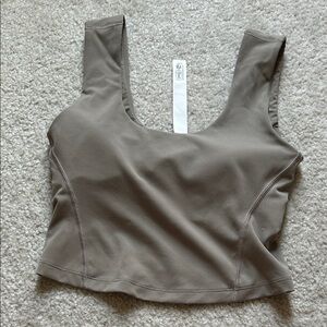 Lululemon winder train top